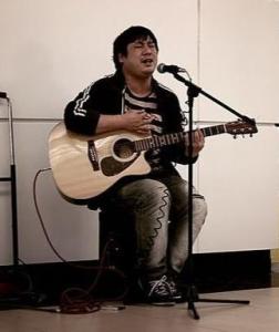 流浪歌手最新指南，成為街頭音樂人的全面步驟與成長之路