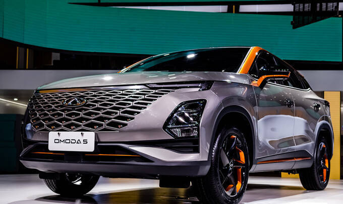 新一代車型發(fā)布,重磅發(fā)布新一代車型震撼登場，時尚科技與未來駕駛的完美結合！
