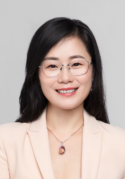 胡芳，從舞臺到熒屏的蛻變——自信與成就感的彰顯