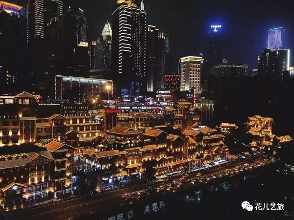 最新輕軌穿樓動態(tài)，現(xiàn)代都市的奇跡、未來展望與交通革新