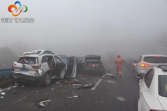 滬渝高速最新車禍,滬渝高速最新車禍背后的故事，一家隱藏在小巷中的神秘小店探秘