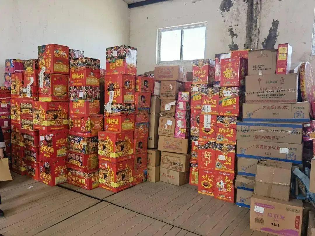 辦理煙花爆竹最新程序,辦理煙花爆竹最新程序，一場(chǎng)探索自然美景的平靜之旅