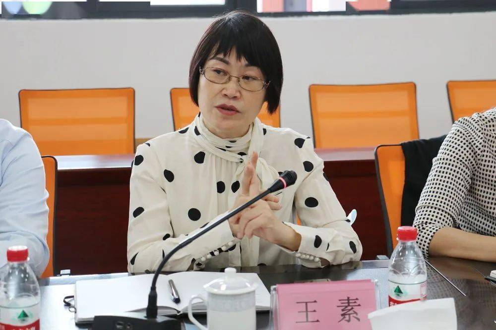 河南南陽王素最新照片，公眾關(guān)注與個人立場的探討與反思